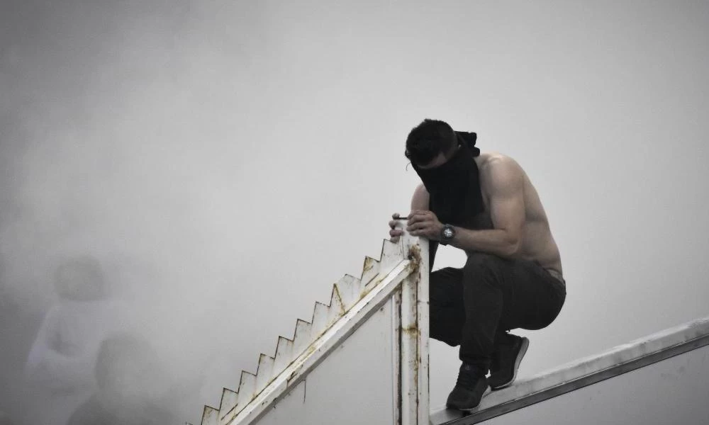 Οπαδική βία: Άγριος ξυλοδαρμός 22χρονου στην Ελευσίνα